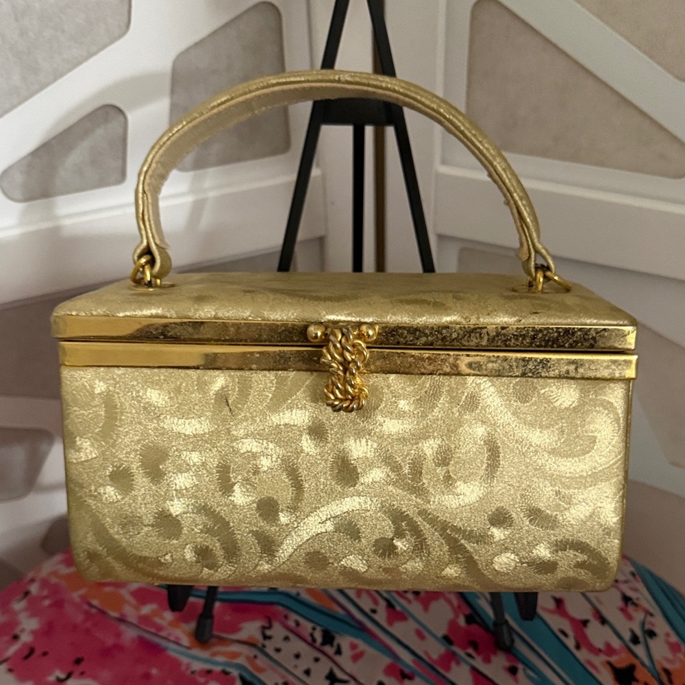 Nice Gold Women's Evening Handbag